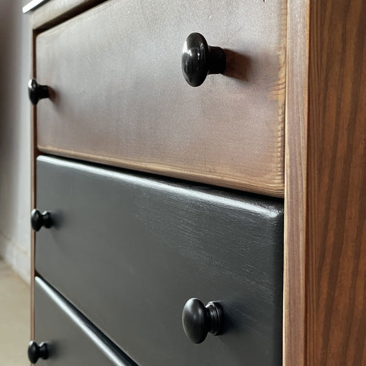 Cassettiera in stile Industrial