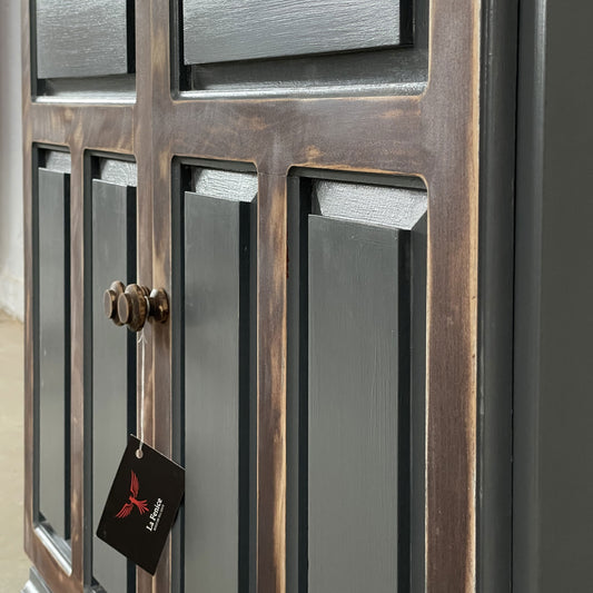 Credenza in stile industrial