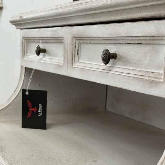 Cassettiera in stile Shabby Chic