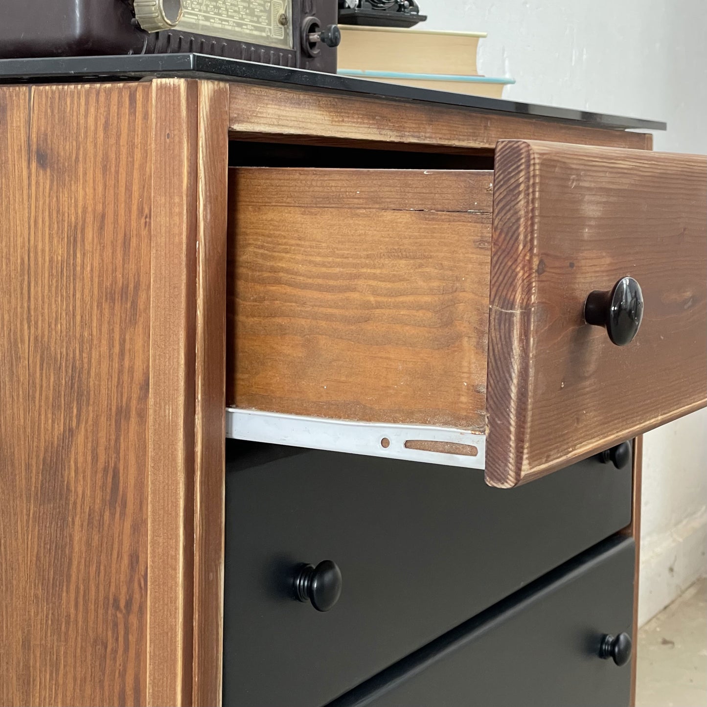 Cassettiera in stile Industrial