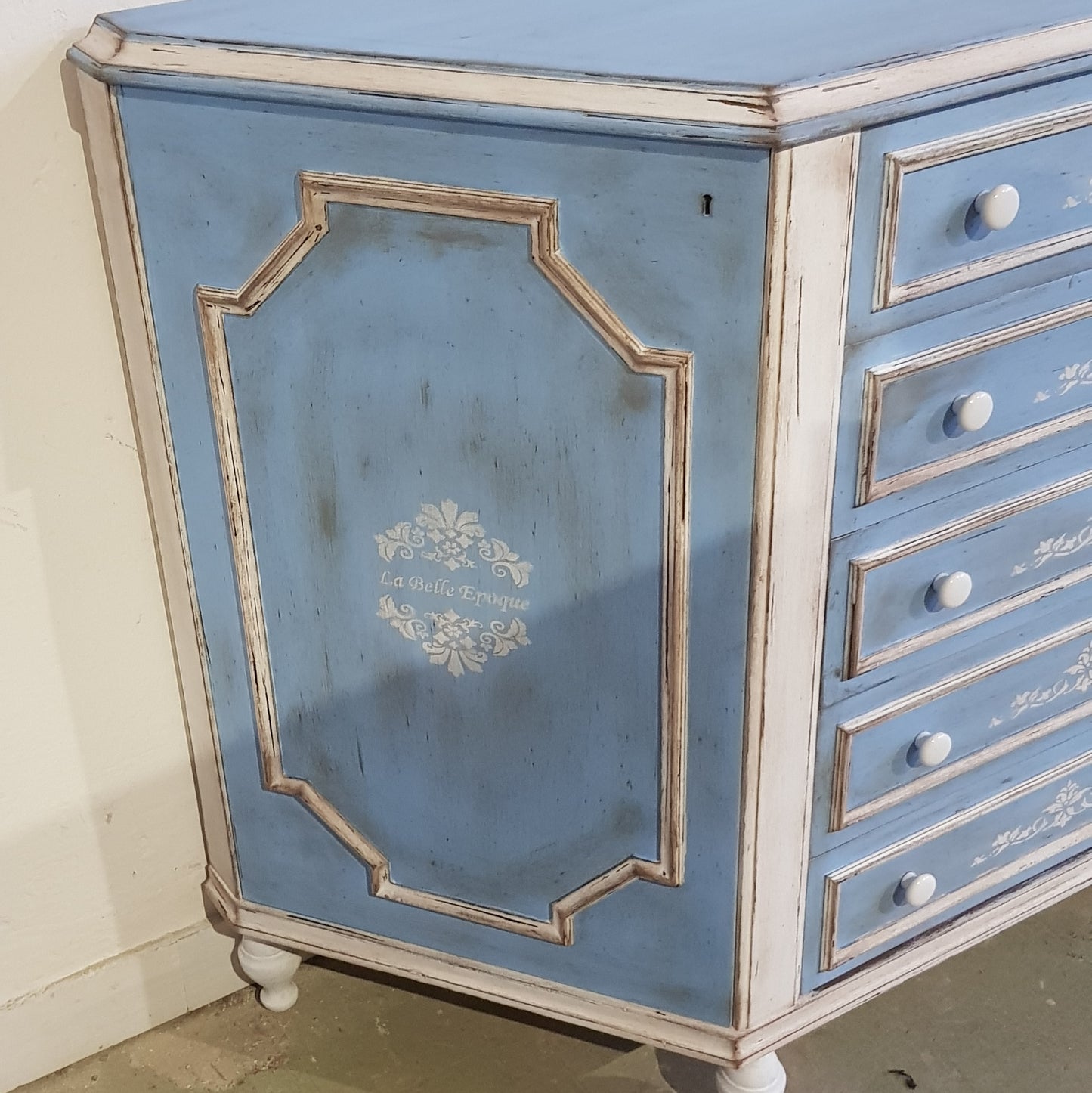 Cassettiera shabby chic