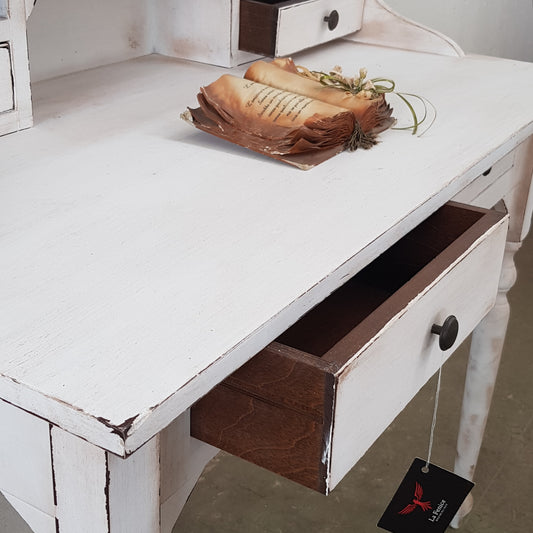 Scrittoio con sedia shabby chic
