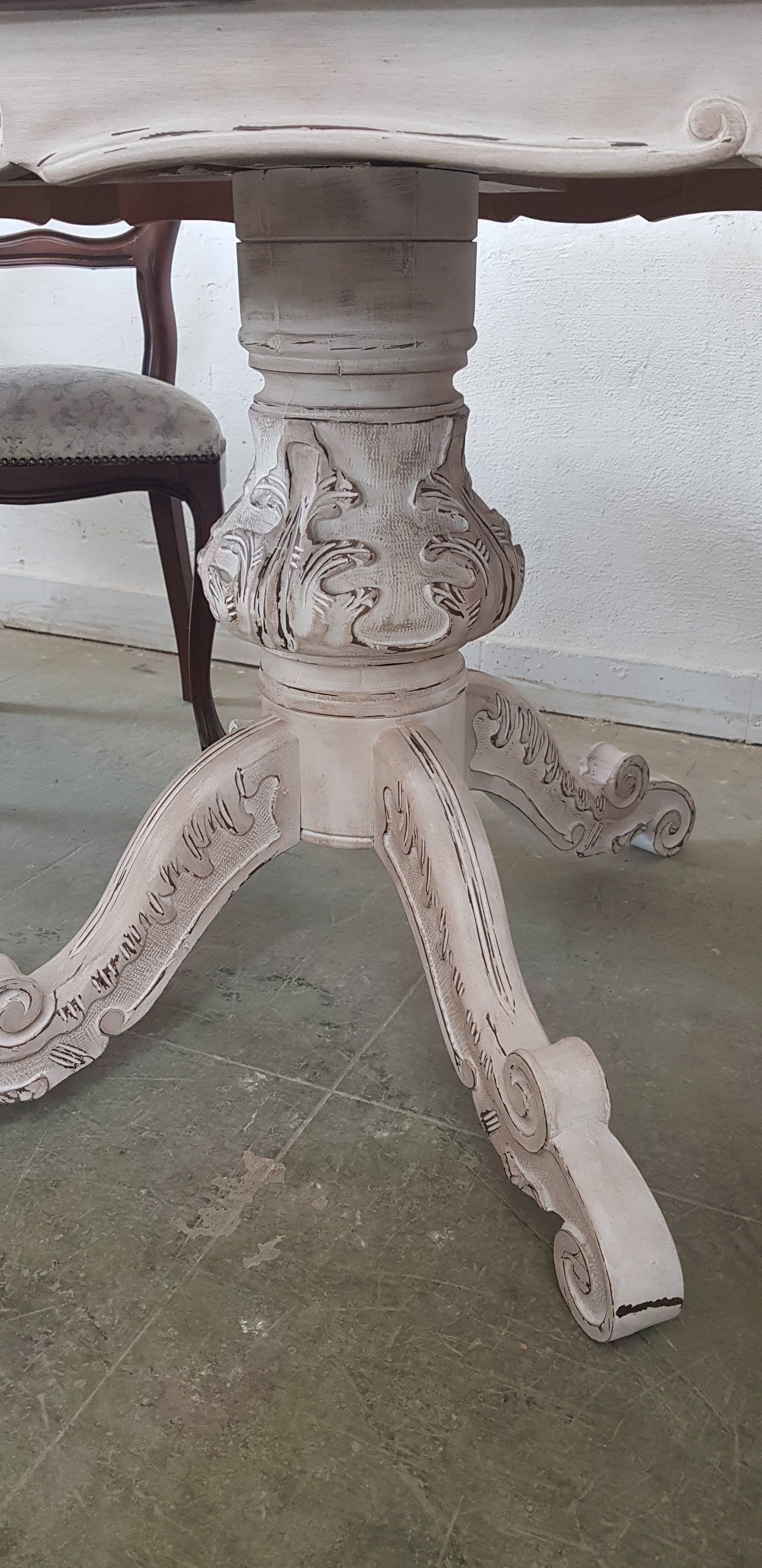 Tavolo con 6 sedie shabby chic