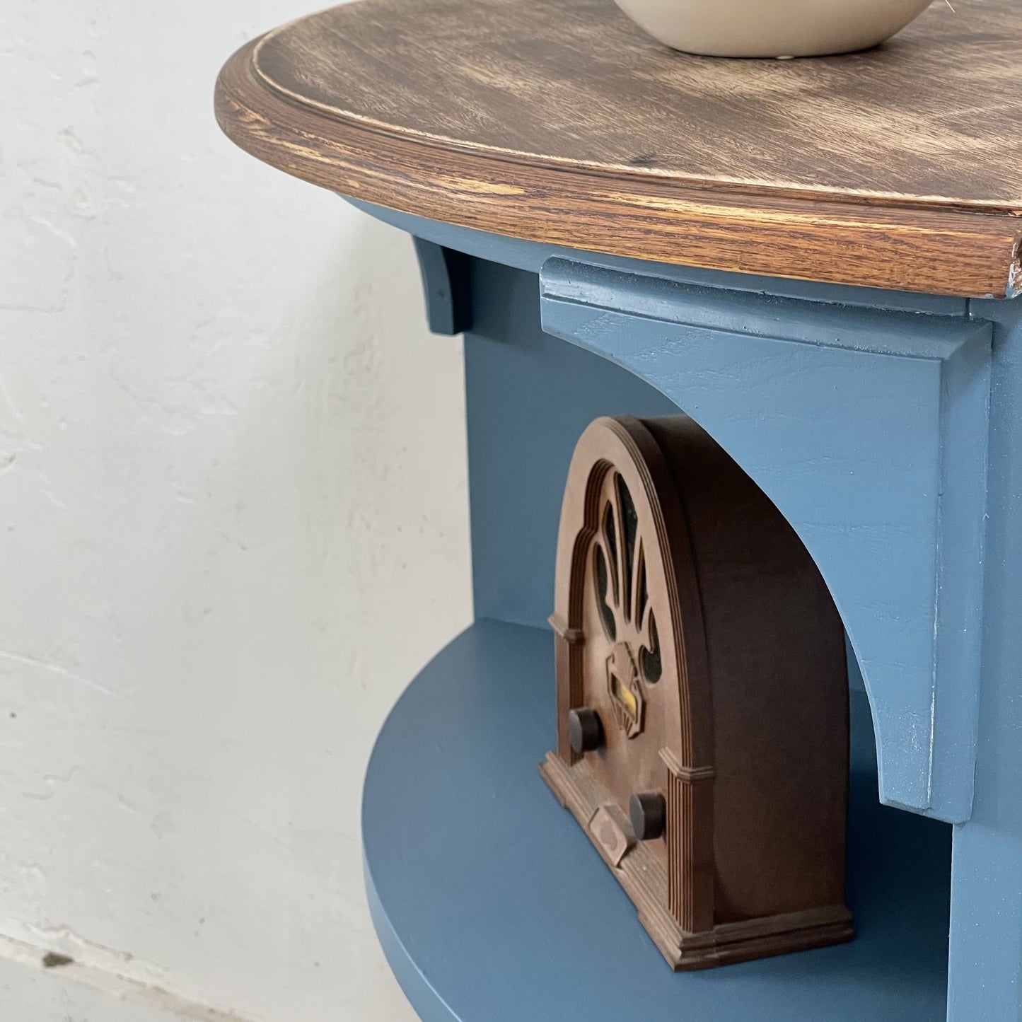 Mobile ad angolo in stile Shabby Chic