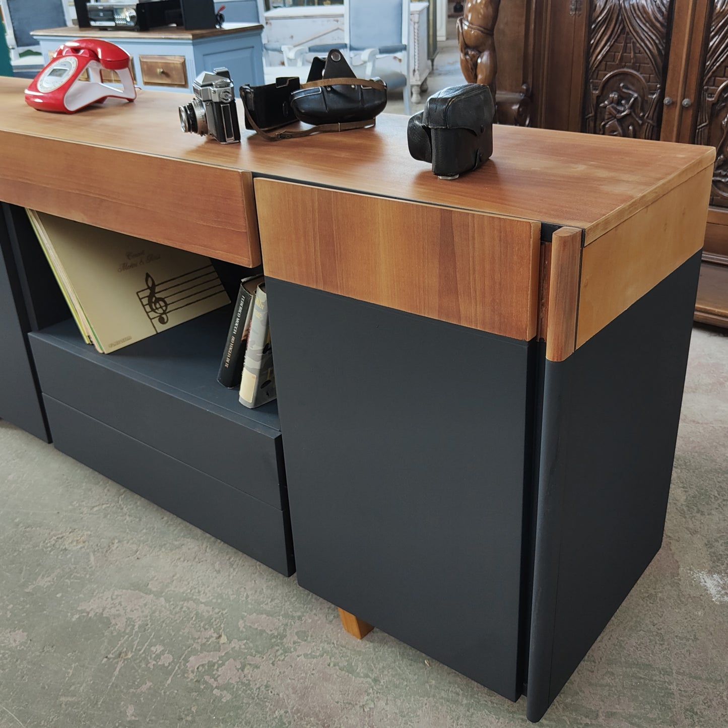 Credenza vintage