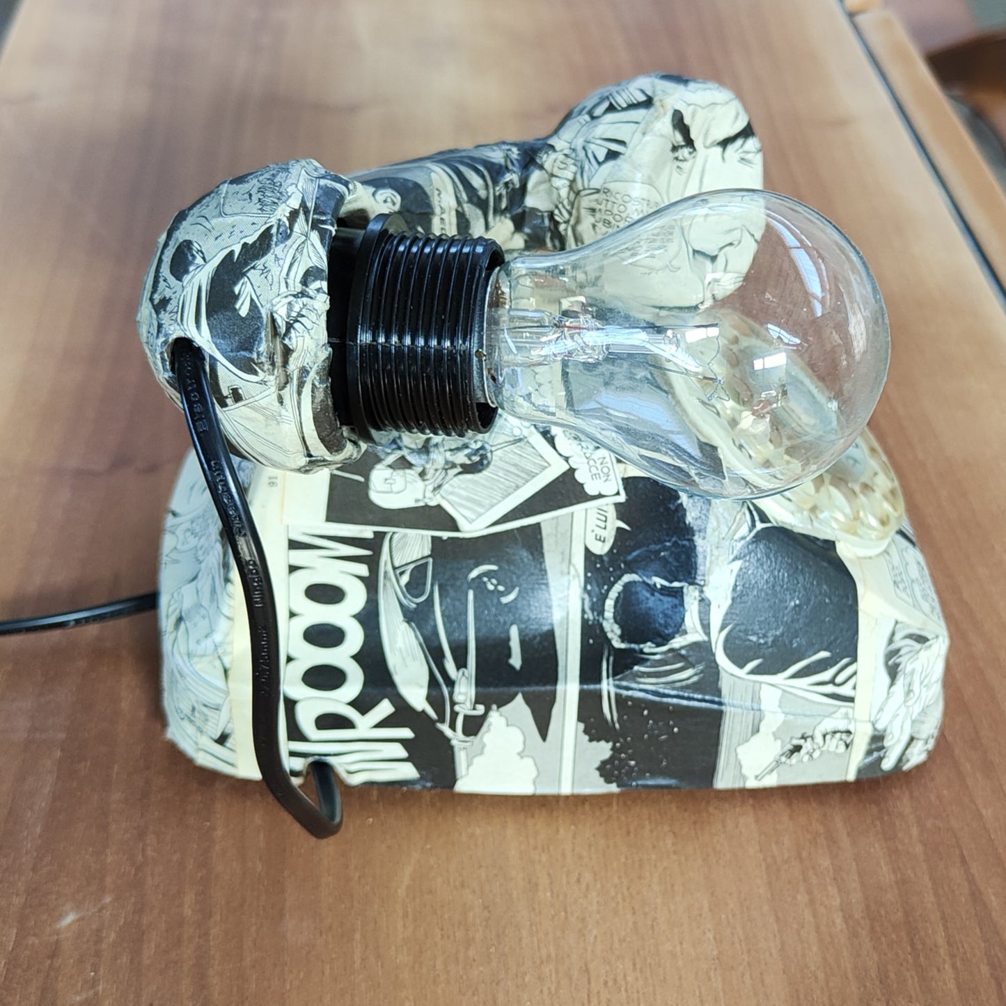 Lampada telefono diabolik